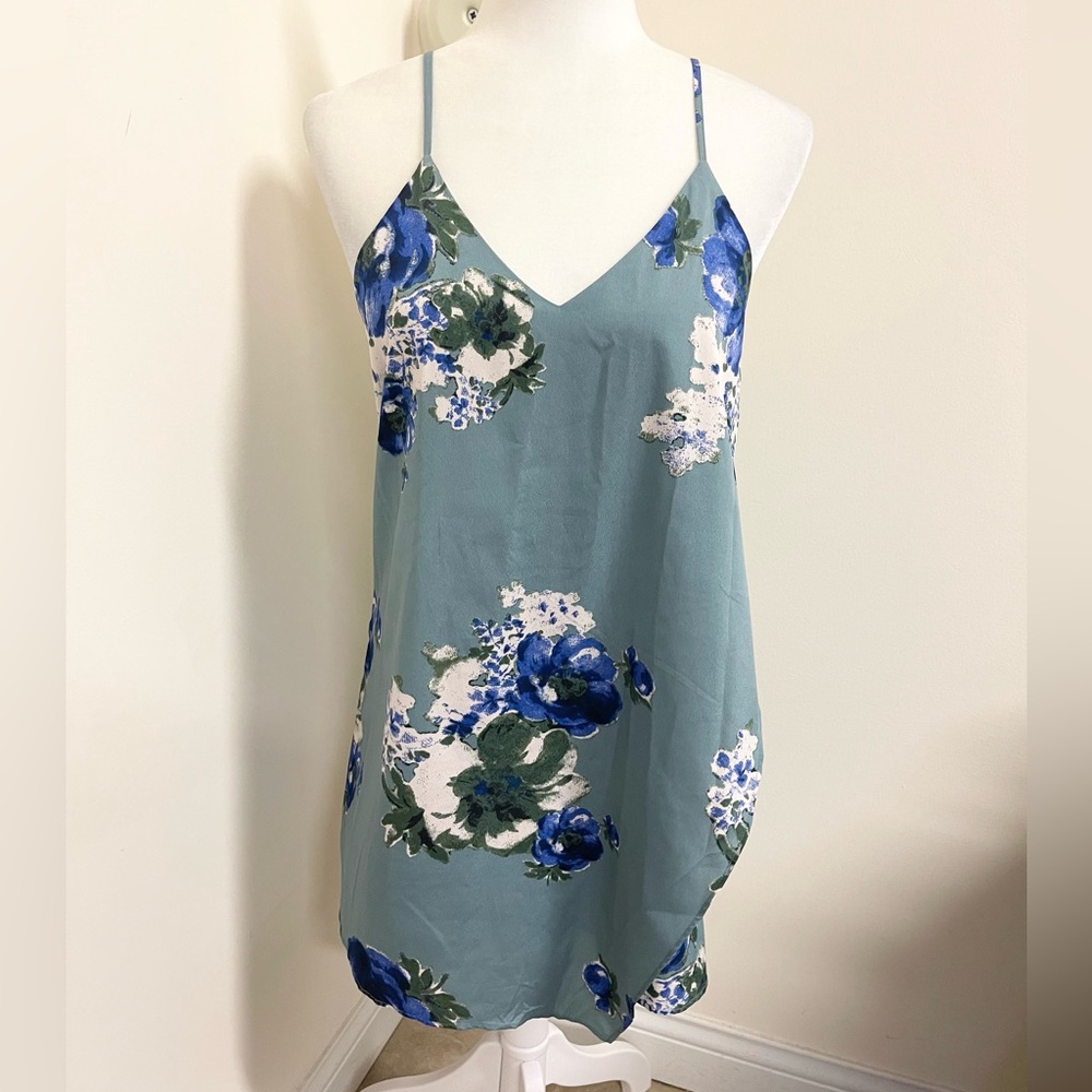 Gorgeous Free People floral slip dress! - Picture 3 of 9